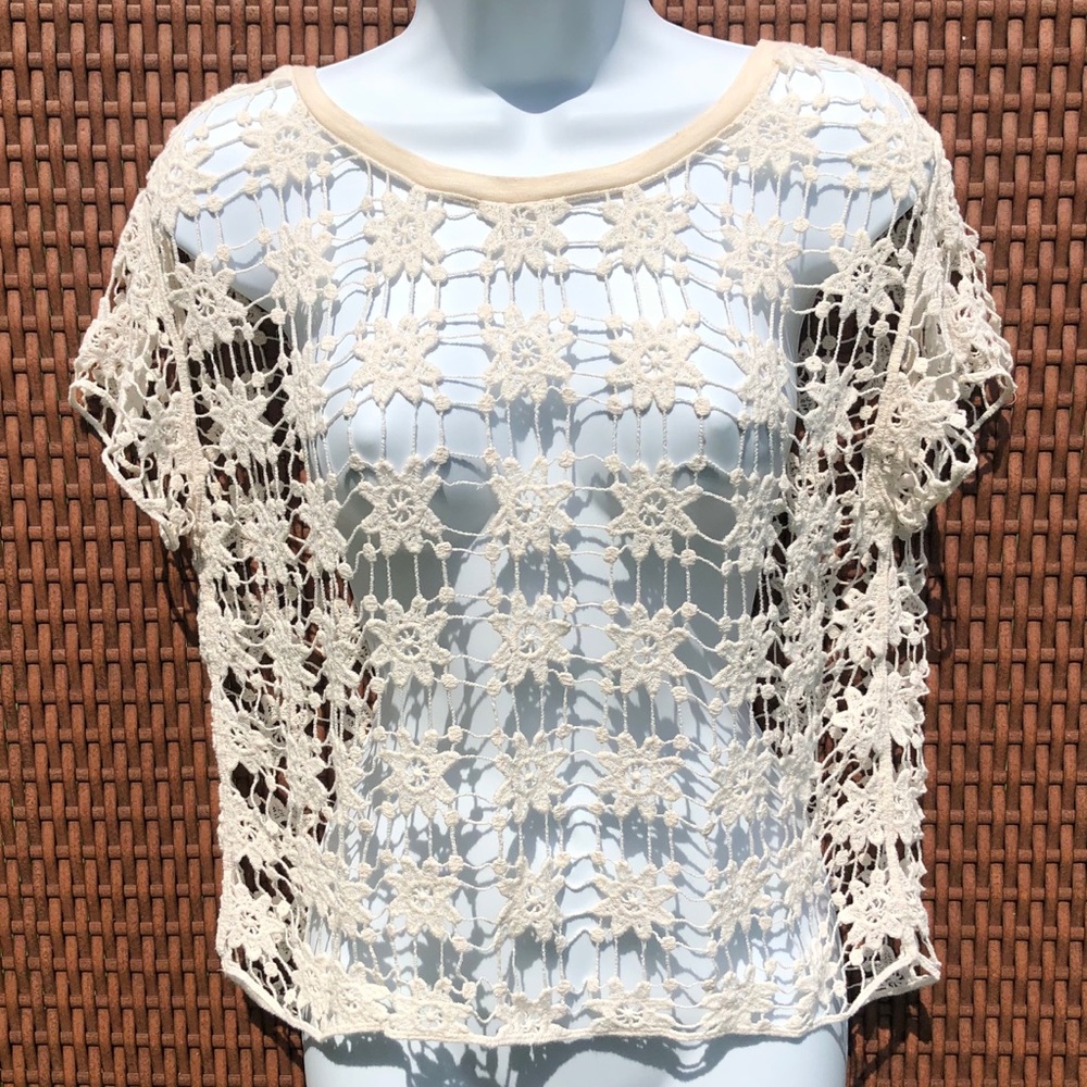 Delia’s Crochet Open Back Top | Size: Medium